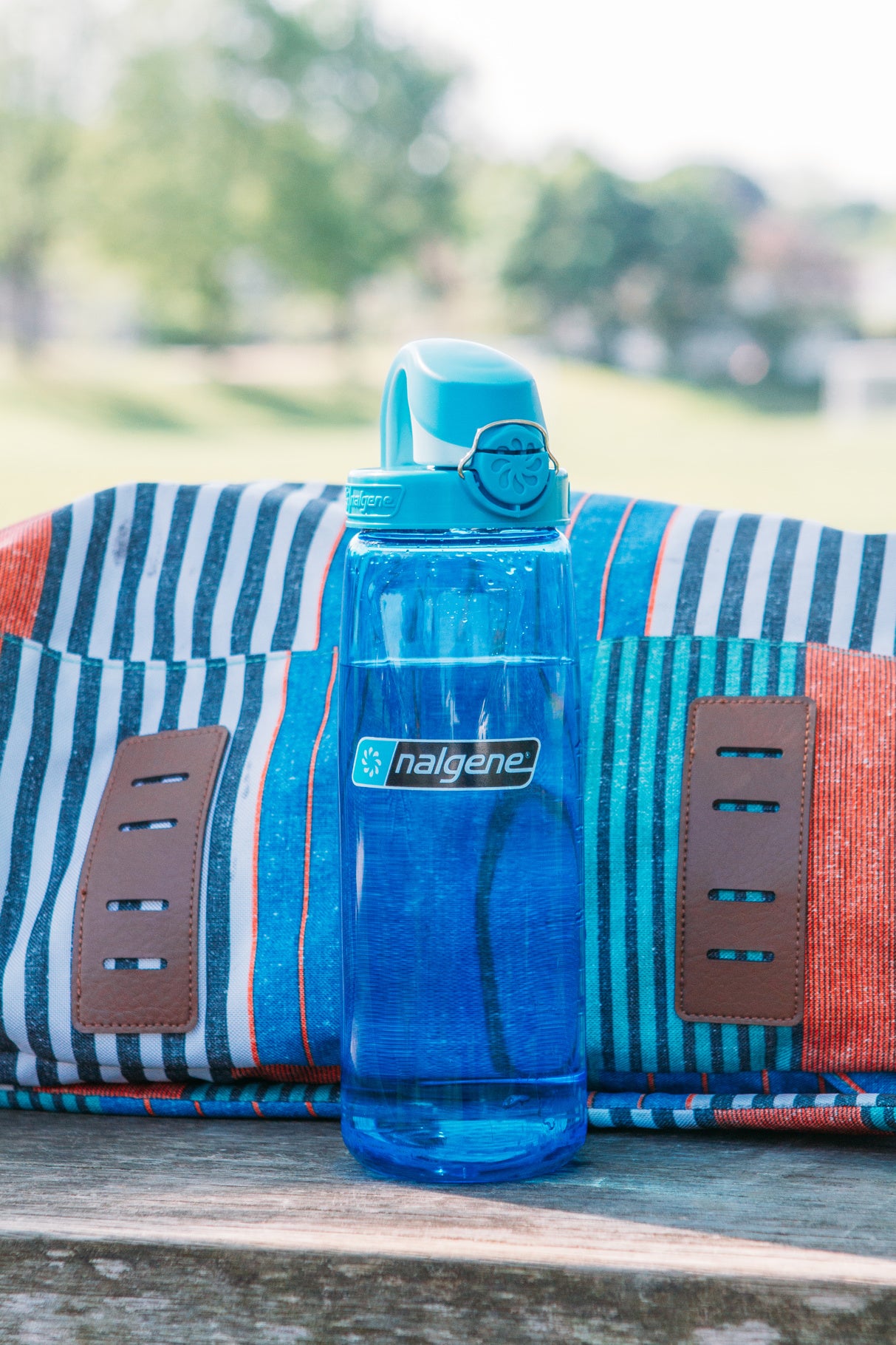 Nalgene 24oz / 0.7L Sustain Otf Bottle - Blue, Glacial Blue Cap