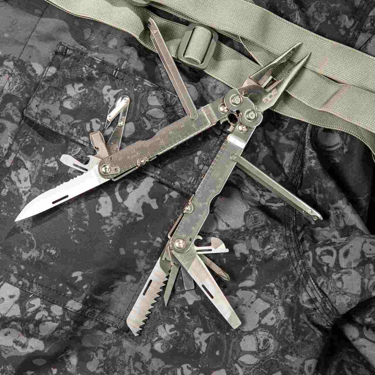 SOG Powerlock V-Cutter Multi Tool