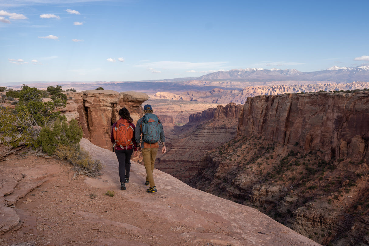 Kelty Redwing 36 Womens Backpack Bag - Cinnamon Stick/Iceberg Green