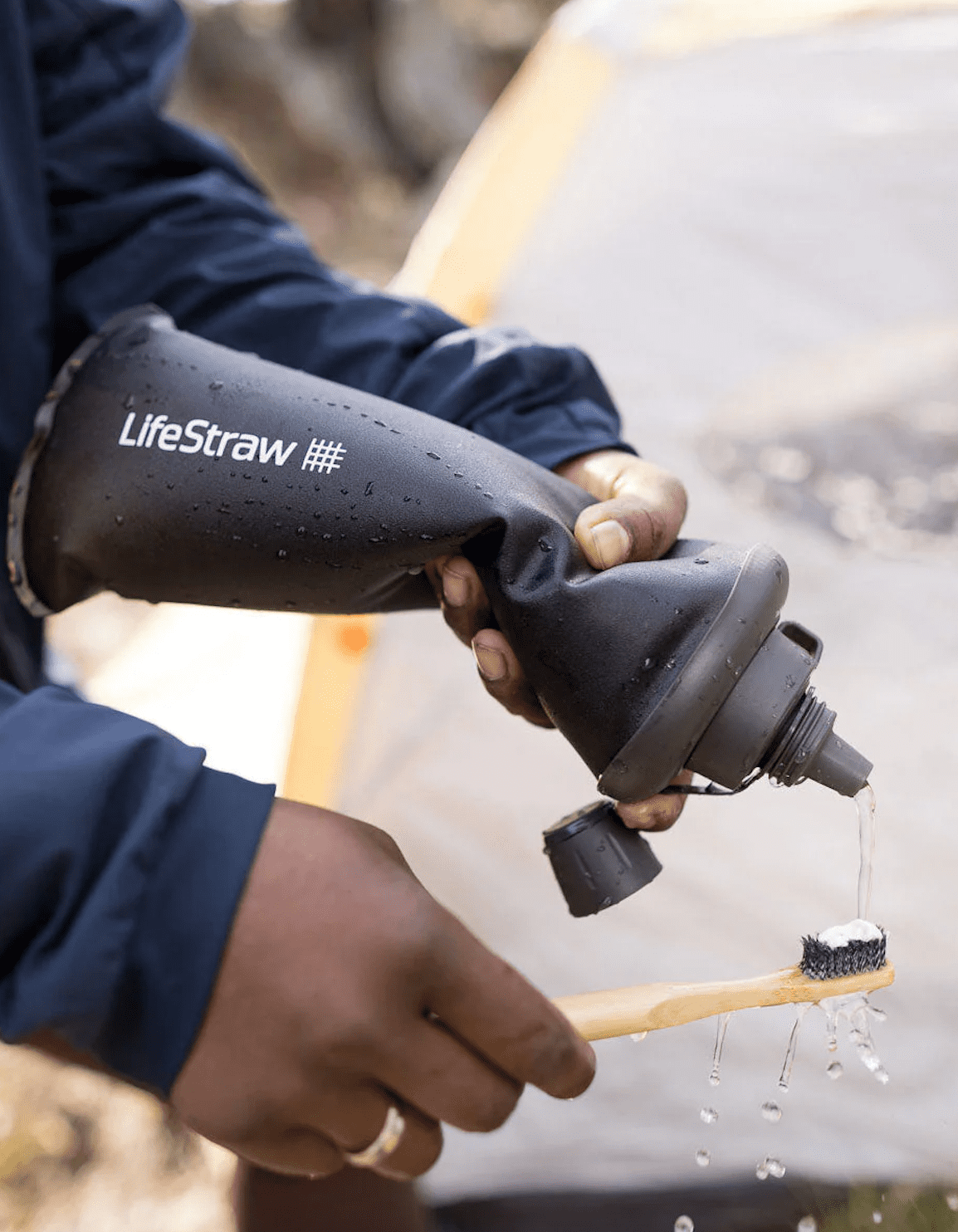 LifeStraw Peak Series Collapsible Squeeze 650ml Bottle With Filter - Dark Grey