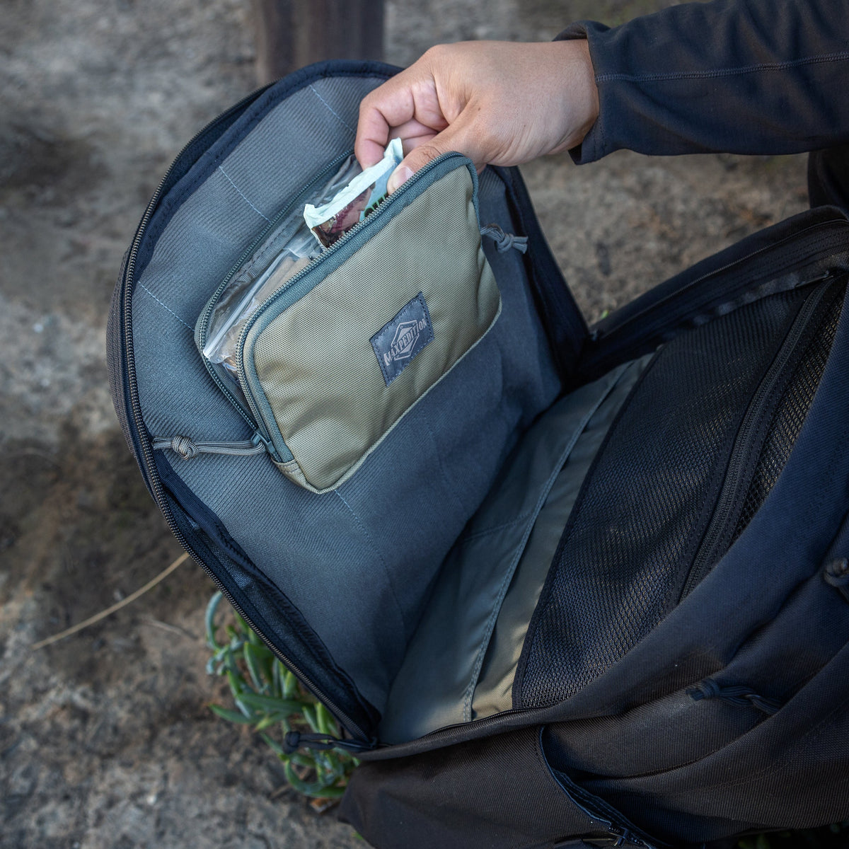 Maxpedition Hook-&-Loop 5" x 7" Khaki-Foliage Zipper Pocket