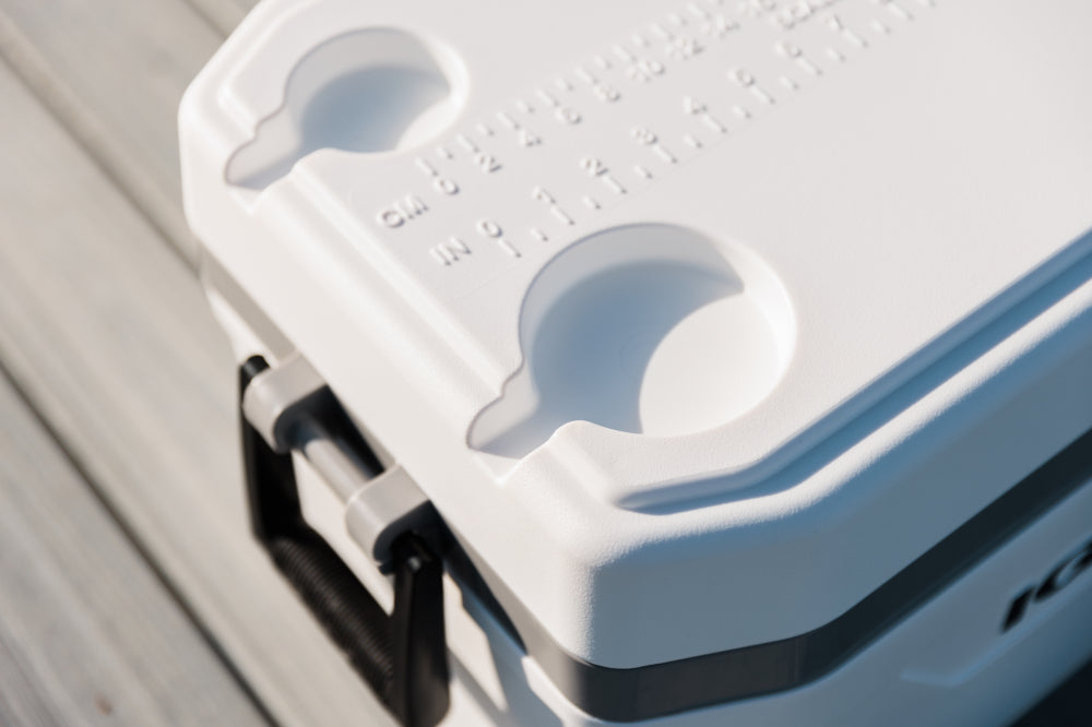 Igloo Marine Ultra 54QT Cooler Box - White