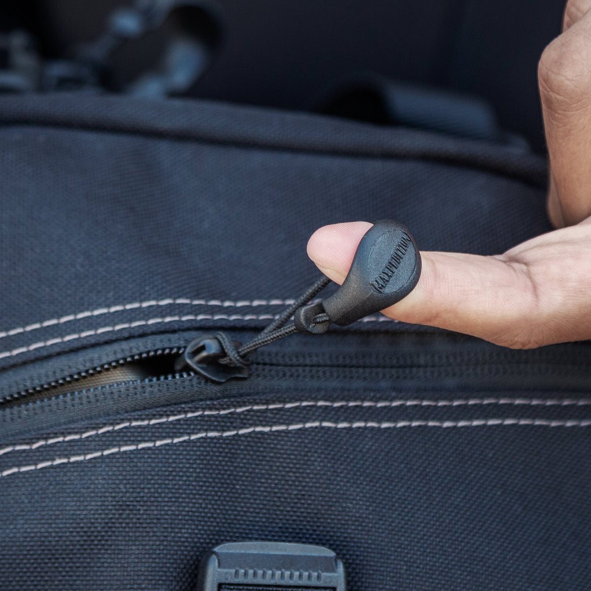 Maxpedition Small Black PZL Positive Grip Zipper Pulls Pack of 6